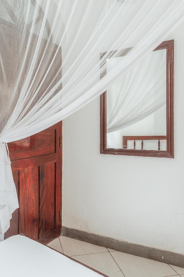 Kelele Square Bed & Breakfast Zanzibar Exterior foto